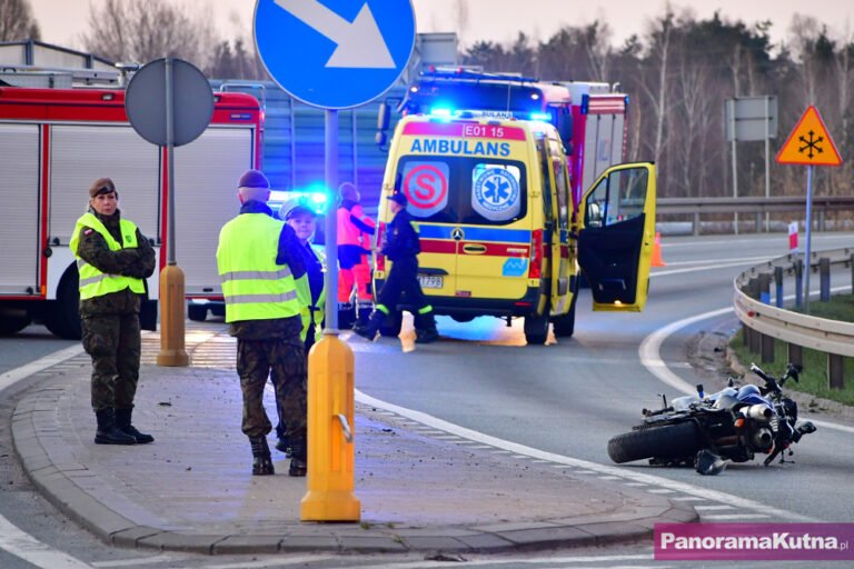 (ZDJĘCIA) Śmiertelny wypadek motocyklisty w Kutnie. Policja wydała komunikat (aktual.)