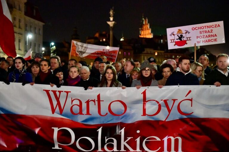 Działacze PiS-u z Kutna i okolic na Marszu Pamięci w Warszawie (ZDJĘCIA)