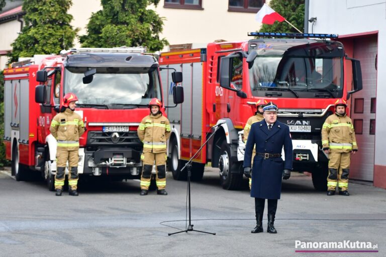 Ważny dzień dla strażaków z Kutna i okolic. Przekazano nowe wozy za ponad 2 mln złotych (ZDJĘCIA)