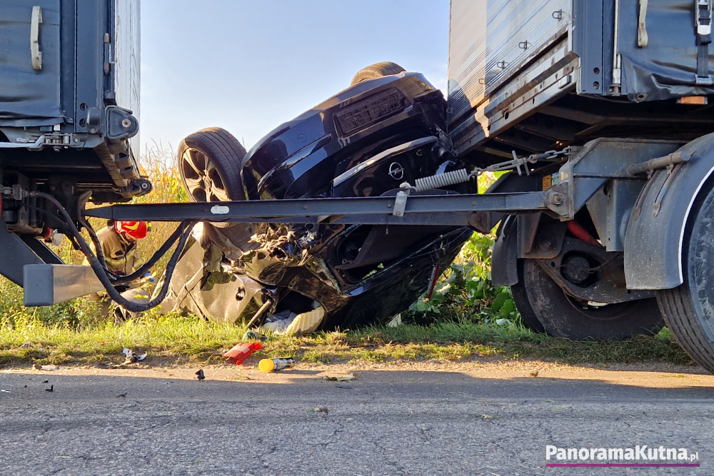 Groźny Wypadek Pod Kutnem Dachowało Auto Są Ranni Droga Zablokowana ZdjĘcia 