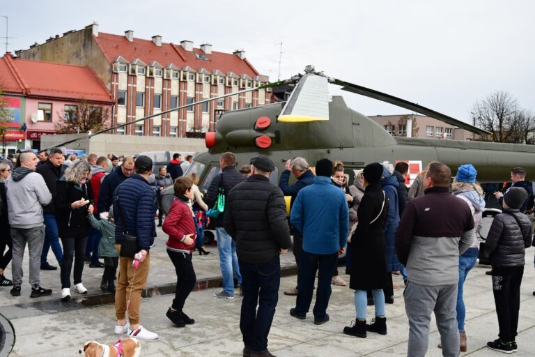 Wielkie zainteresowanie Piknikiem Wojskowym w centrum Kutna (ZDJĘCIA/WIDEO)