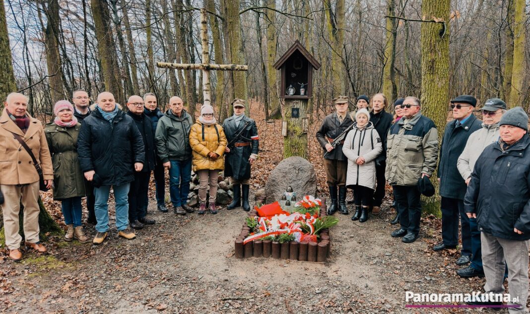 1032025_Zolnierze_Wykleci_039
