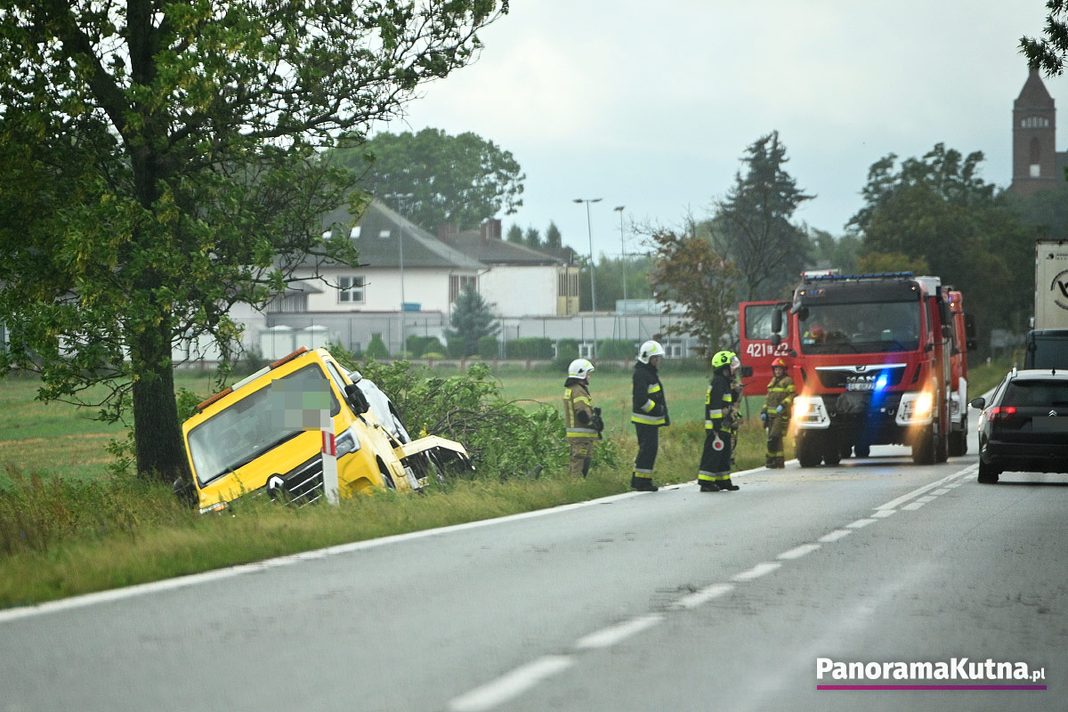 22082026_wypadek_aleksandrow_dk60_strzelce_006