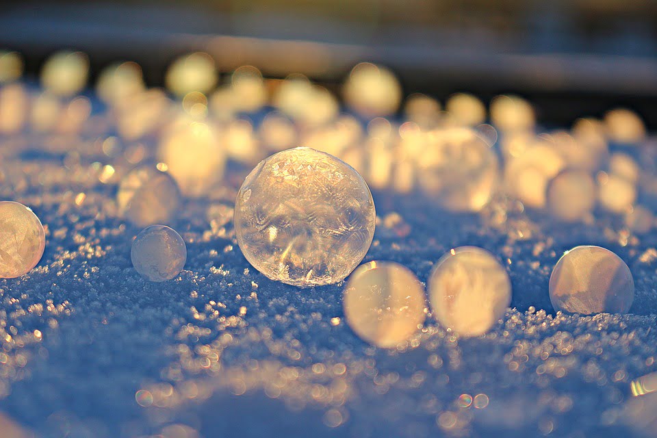 soap-bubble-1983918_960_720